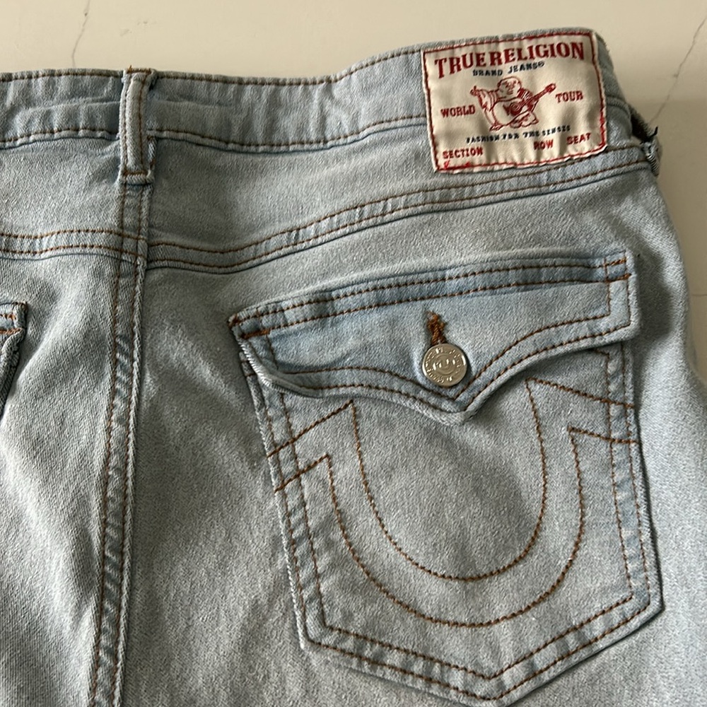 True Religion “Jennie Curvy” size 30 - Picture 2 of 4